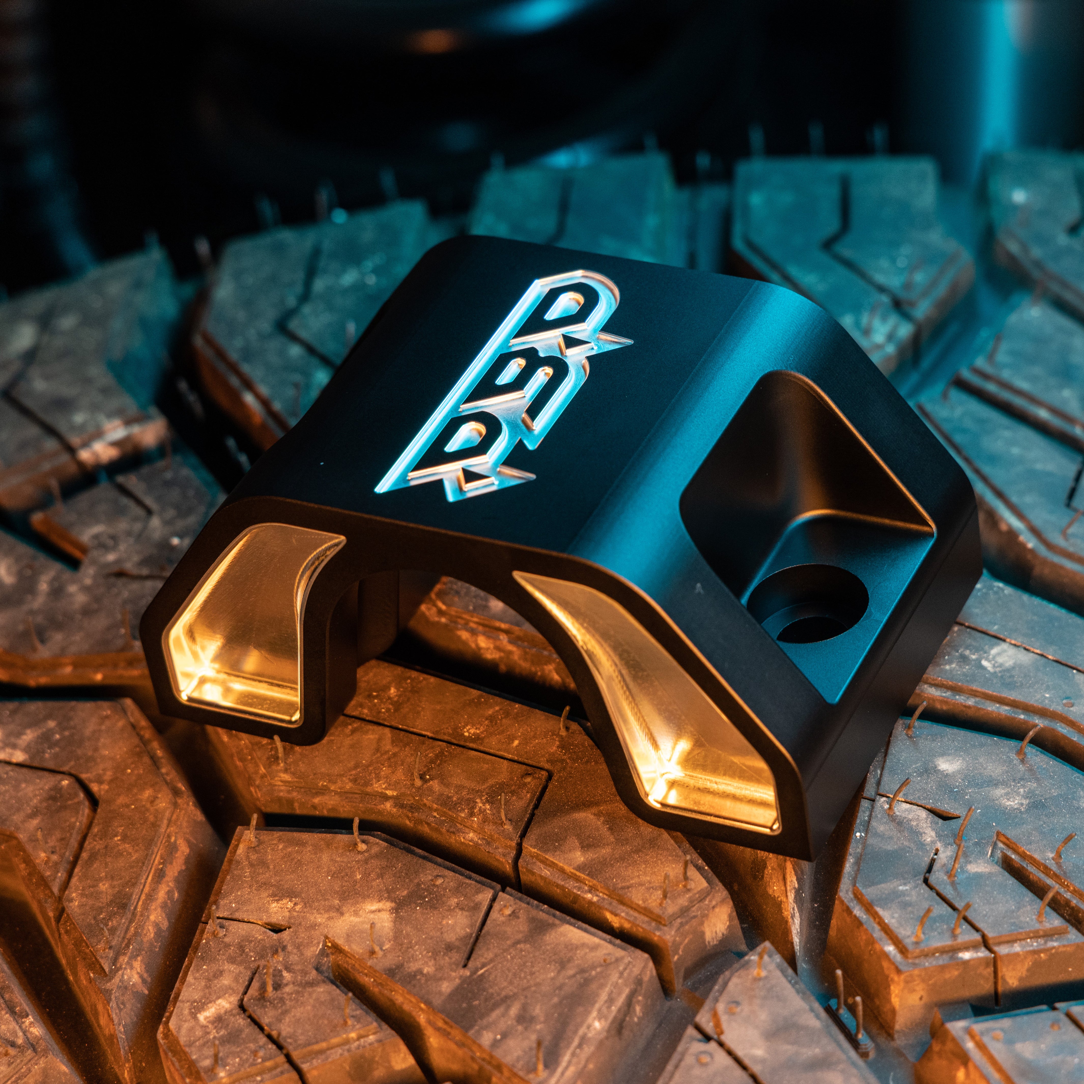 CUMMINS BILLET FRONT SWAY BAR CLAMPS