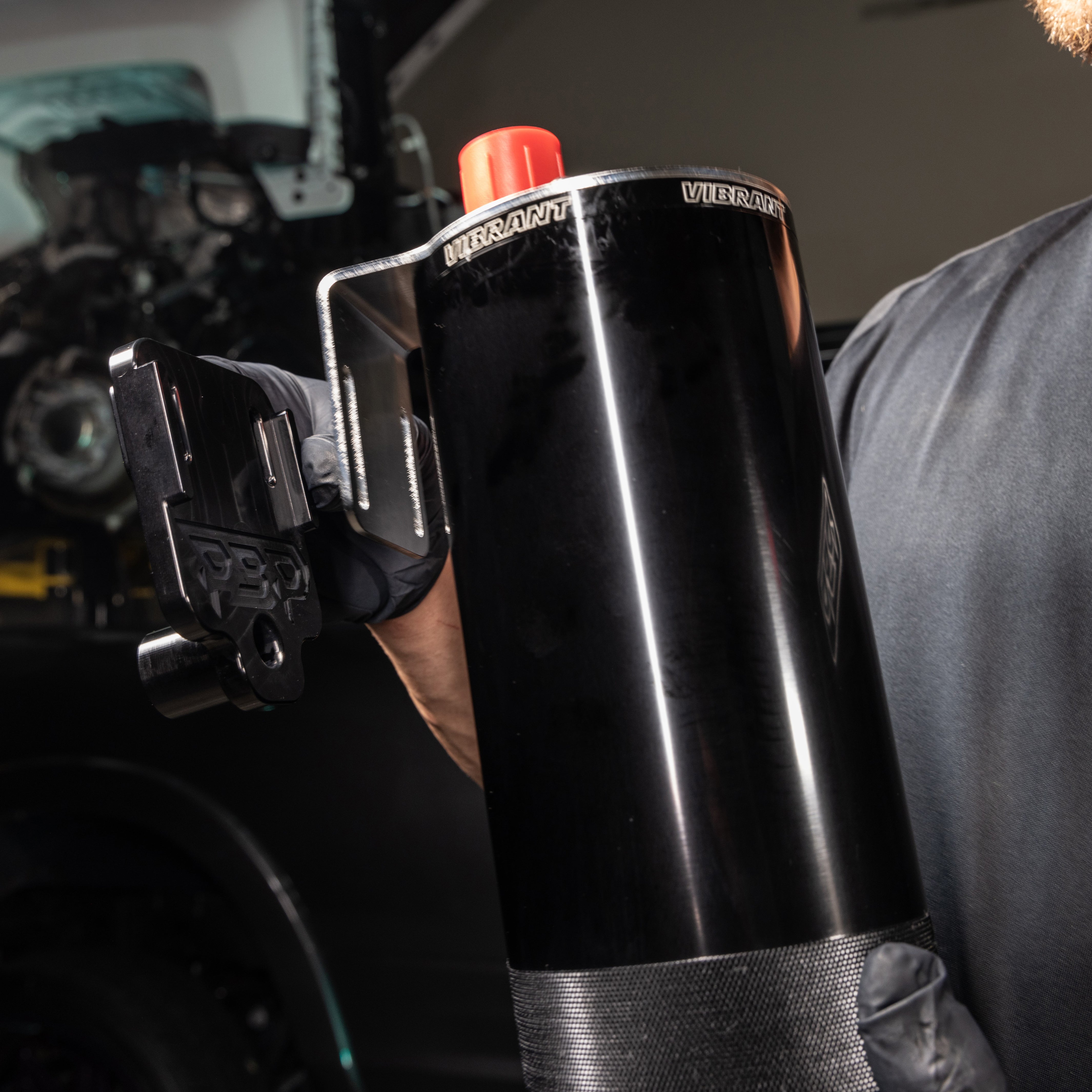 VIBRANT PERFORMANCE CATCH CAN MOUNT