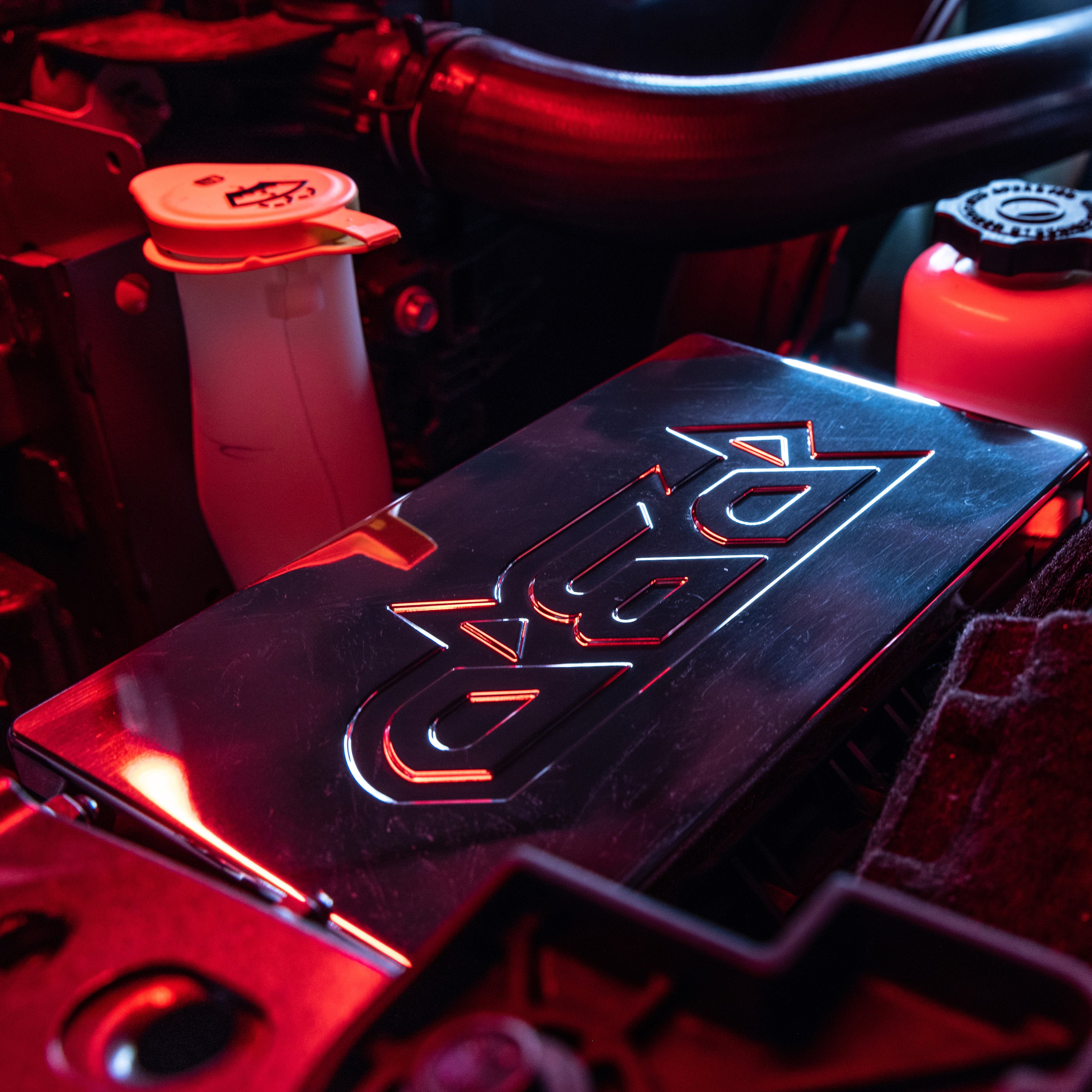 CUMMINS BILLET FUSE PLATE COVER