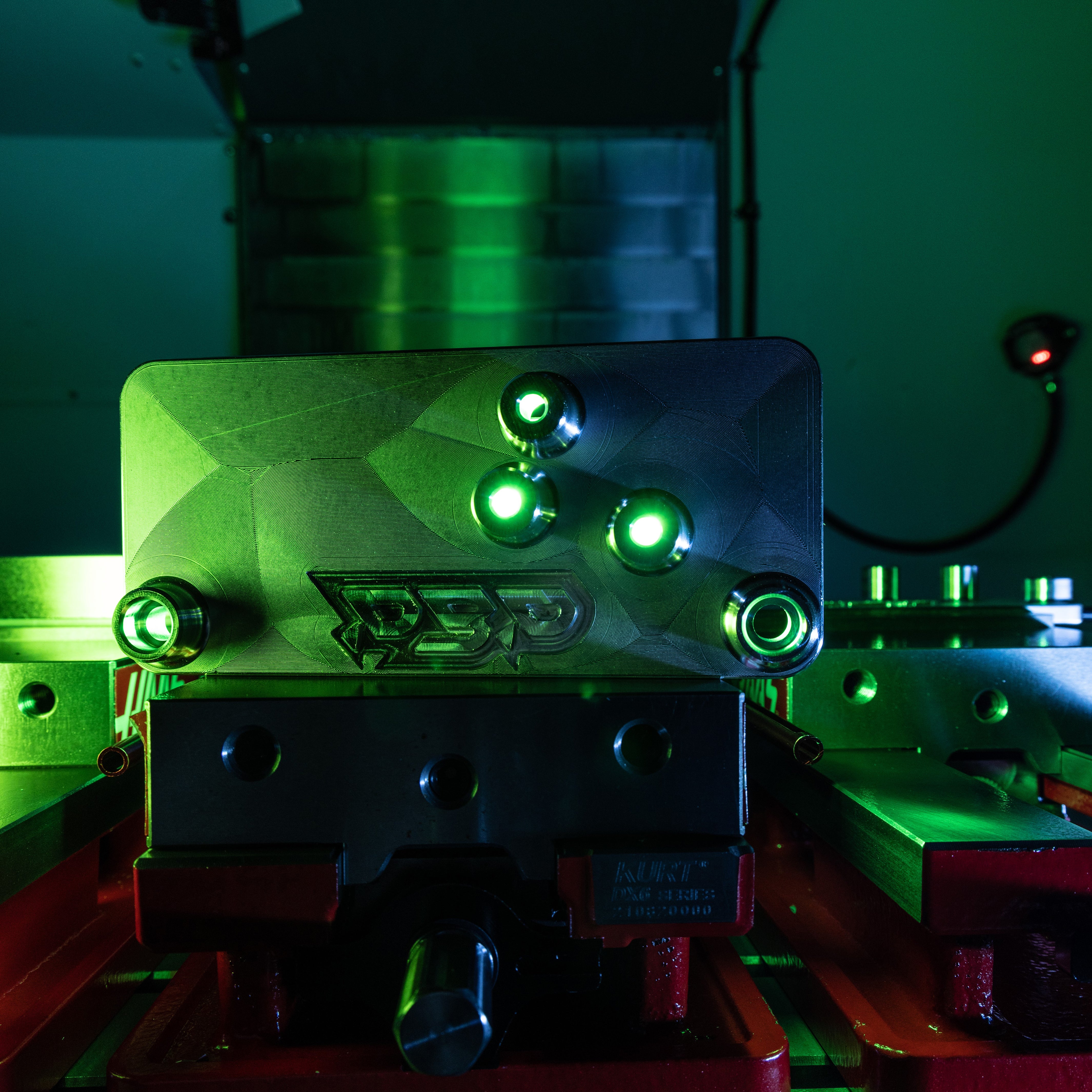 DURAMAX BILLET FASS BRACKET 