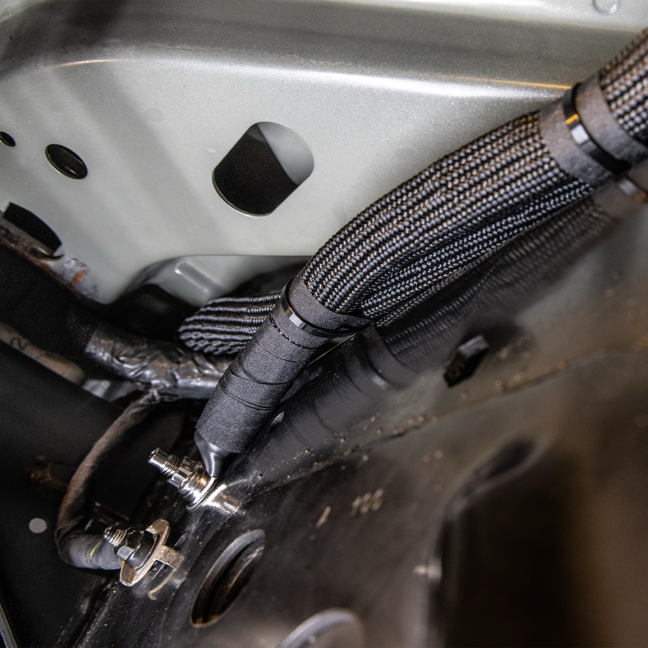 CUMMINS REMOTE BILLET BATTERY BRACKET